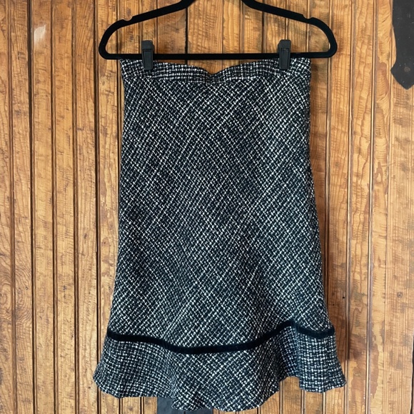 Gap Wool Blend Tweed Flared Skirt with Velvet Trim and Lined - Size 4 - Picture 5 of 10